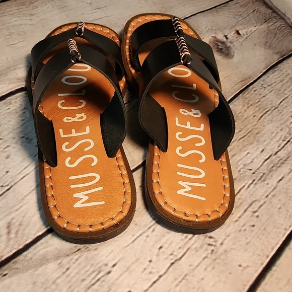 Musse & Cloud Sandal - Picture 3 of 6